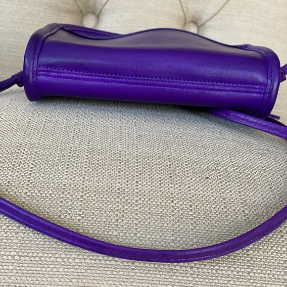 💜 Vintage Coach Bag 💜 - Picture 9 of 11